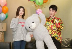 娱乐圈扒爷吃瓜,吃瓜群众背后的真相大起底